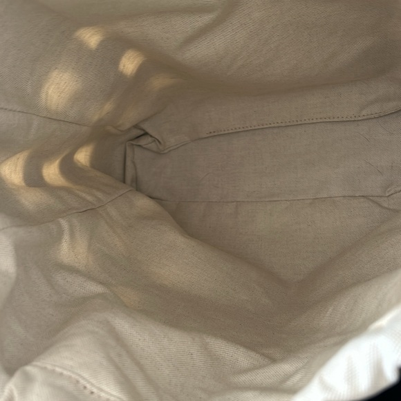 BURBERRY NWT TOTE/CROSSBODY - Picture 5 of 6